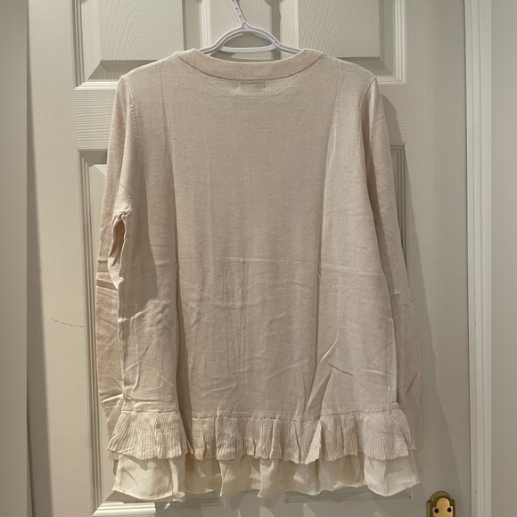 Cream ruffle sweater - Picture 2 of 4